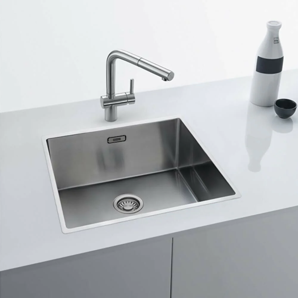 ATLAS NEO PULL OUT STAINLESS TAP - Image 2