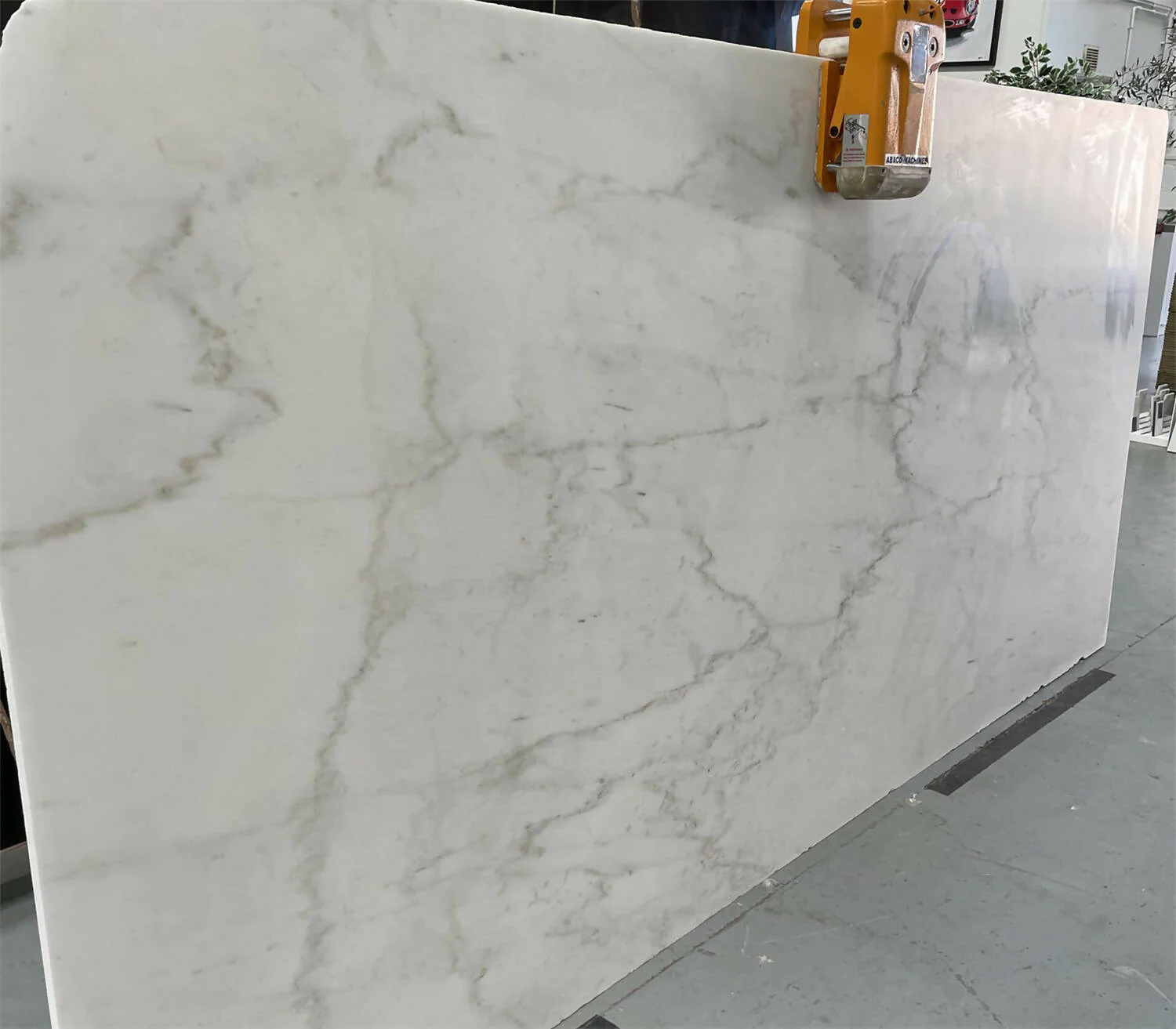 CALACATTA MICHELANGELO MARBLE BOOKMATCH - Image 4