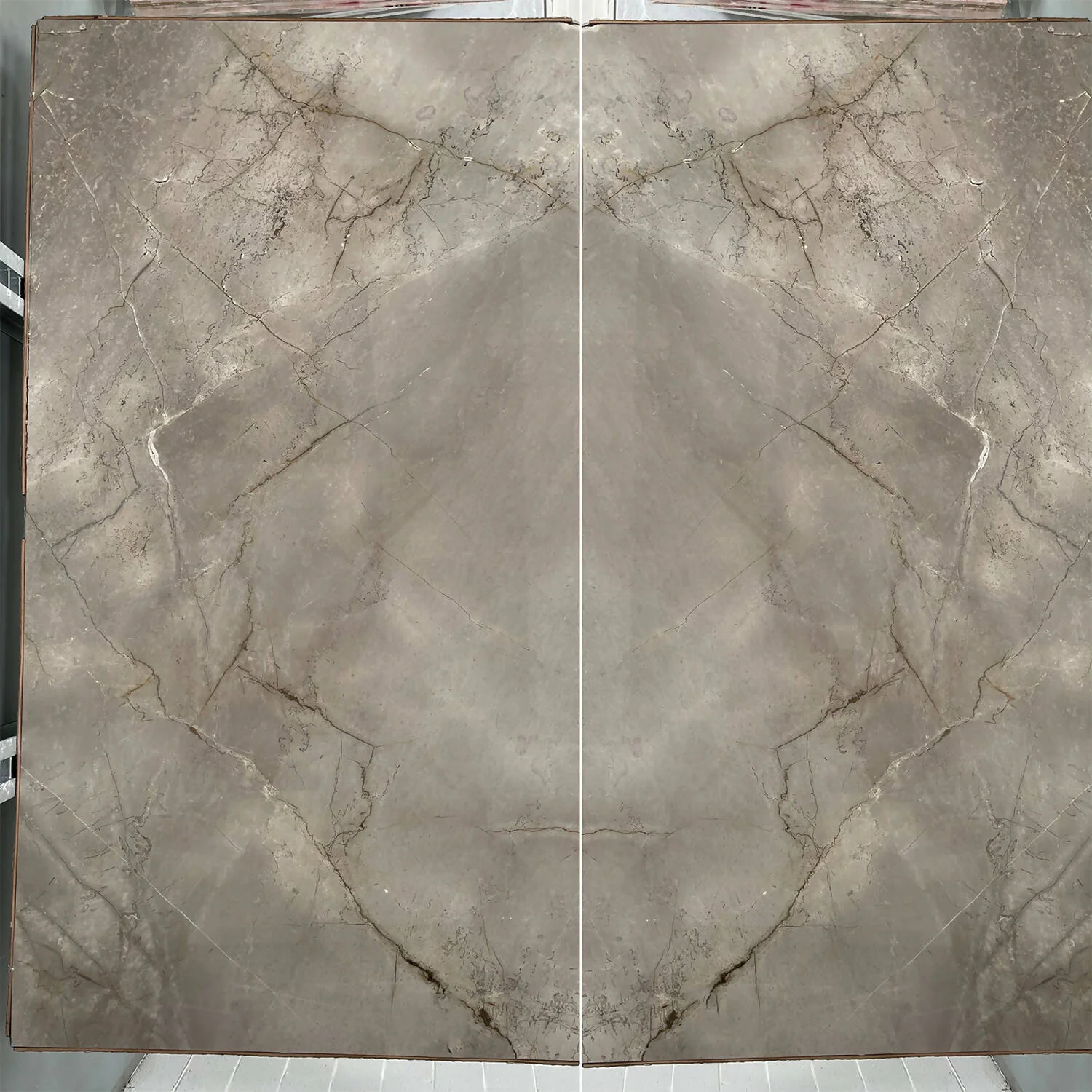 FIOR DI BOSCO MARBLE BOOKMATCH - Image 3