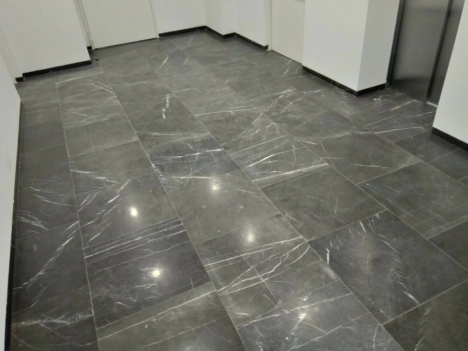 GREY MARBLE - Image 2