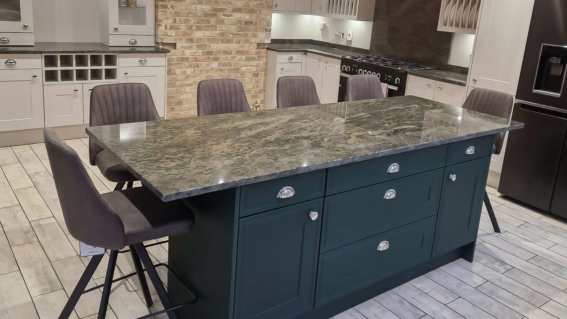 KERALA GREEN GRANITE - Image 3