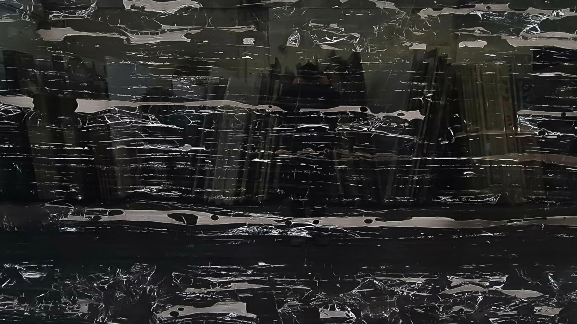 NERO ARGENTO VEIN CUT MARBLE - Image 2