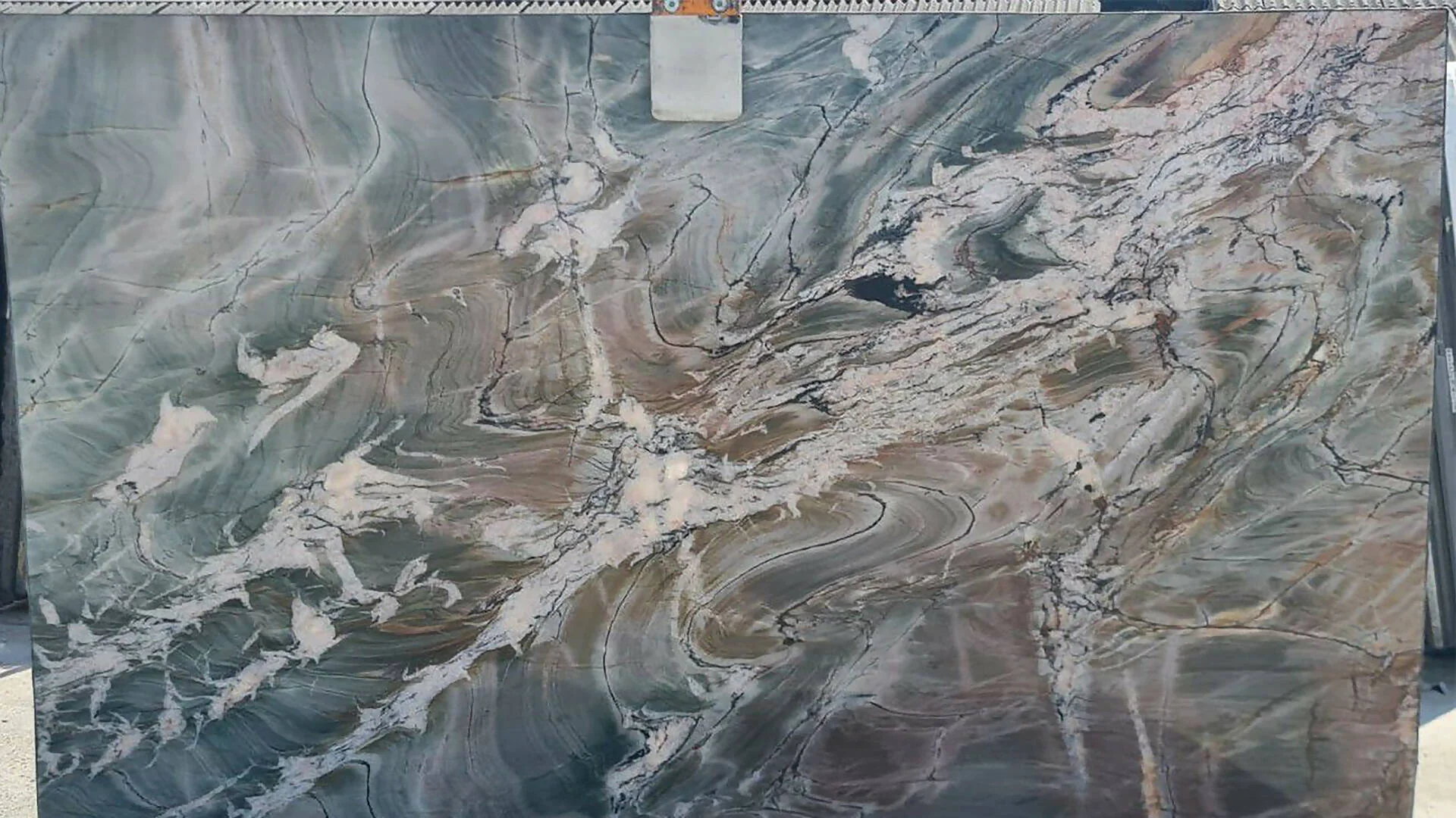 VERDE MAESTRO QUARTZITE - Image 2